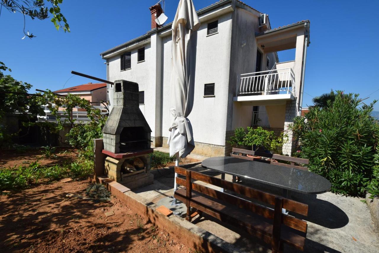 Apartments Marinela ニヴィーチェ エクステリア 写真