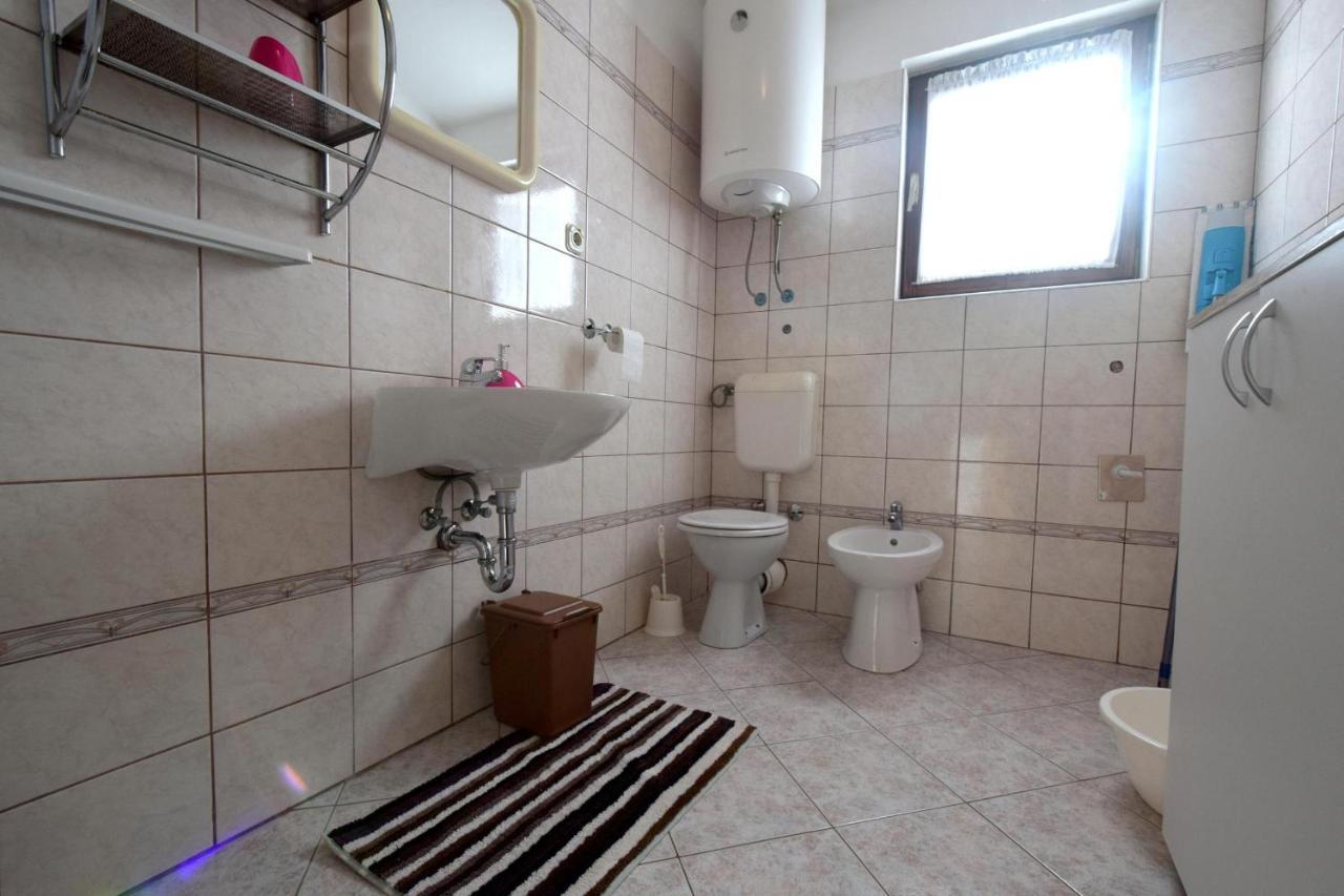 Apartments Marinela ニヴィーチェ エクステリア 写真