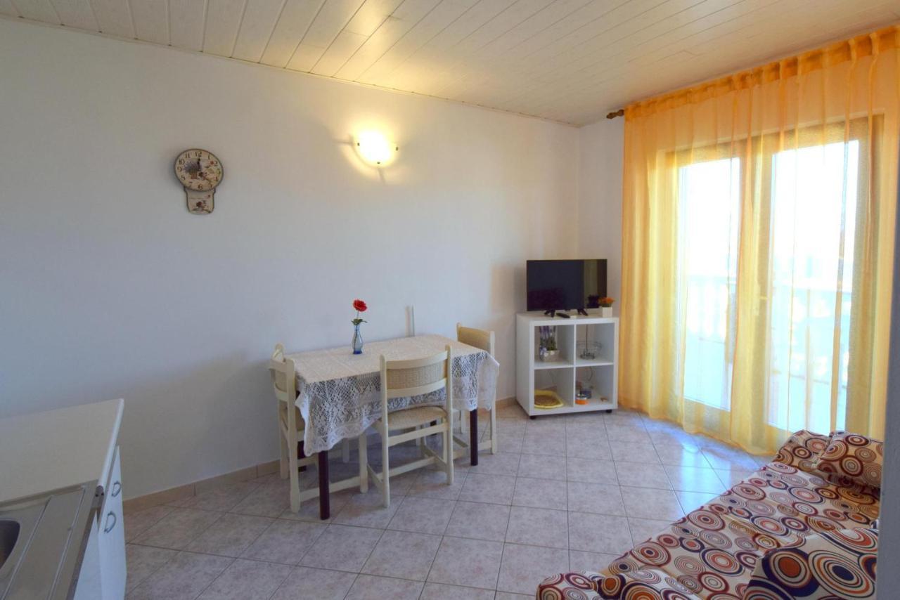 Apartments Marinela ニヴィーチェ エクステリア 写真